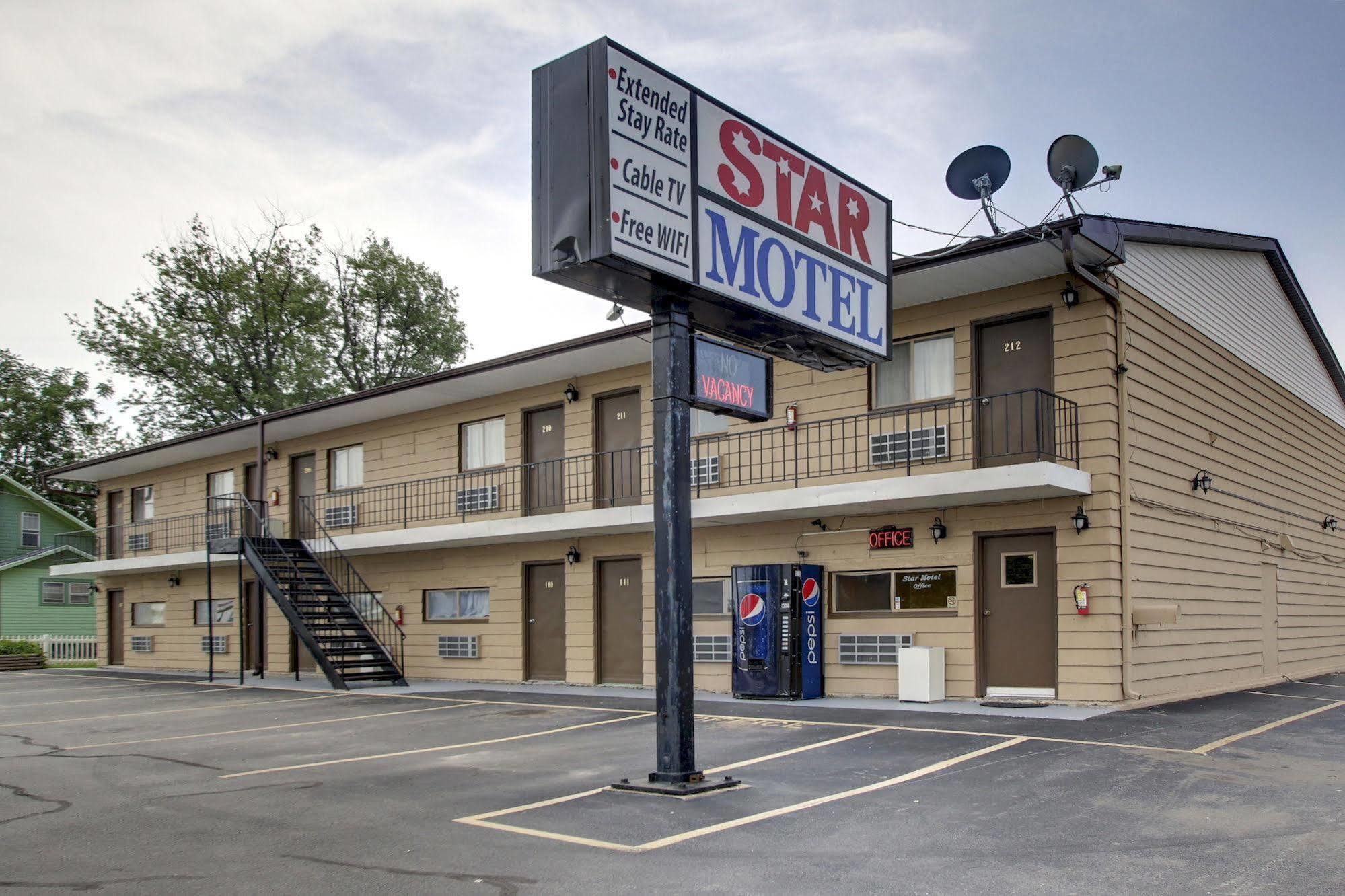 Star Motel Macomb Bagian luar foto